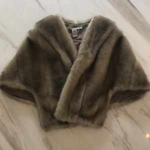 Eliza J Faux Fur Shawl